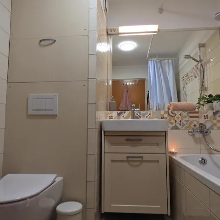 Zala With Free Parking Tour As Apartment